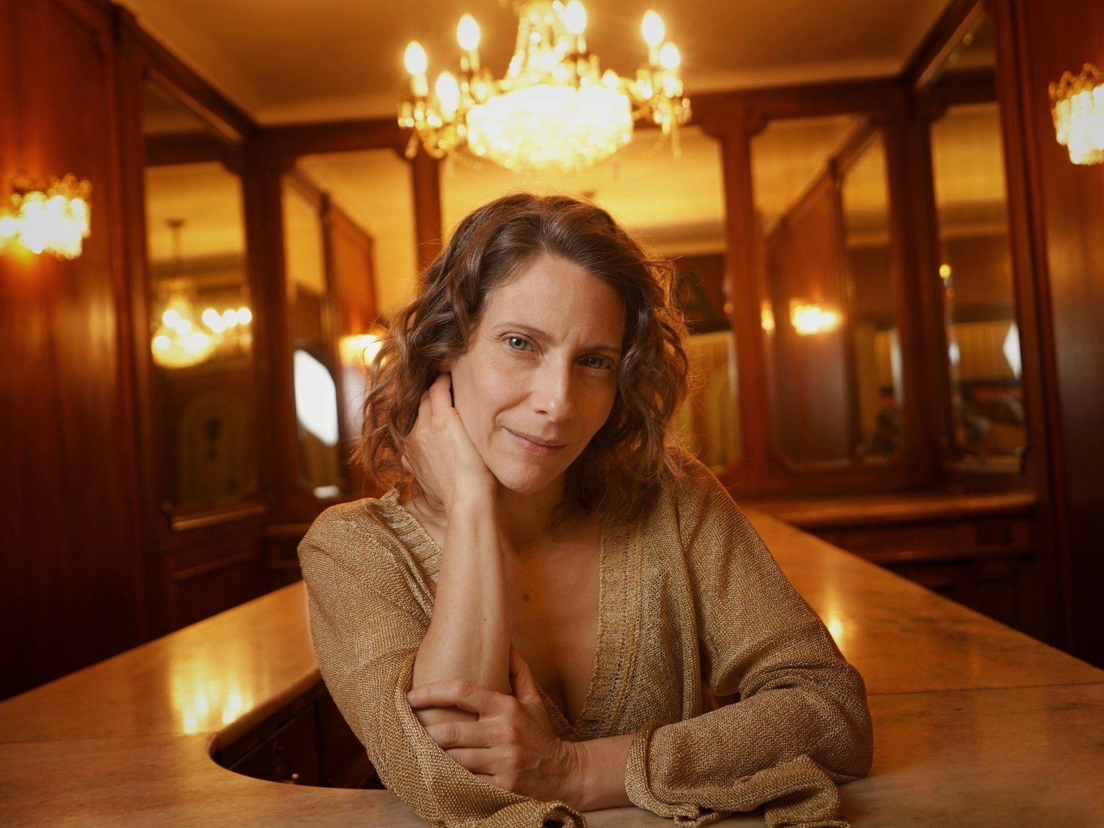 figuras de la sociedad, la cultura y el deporte celebran este lunes en el Colón