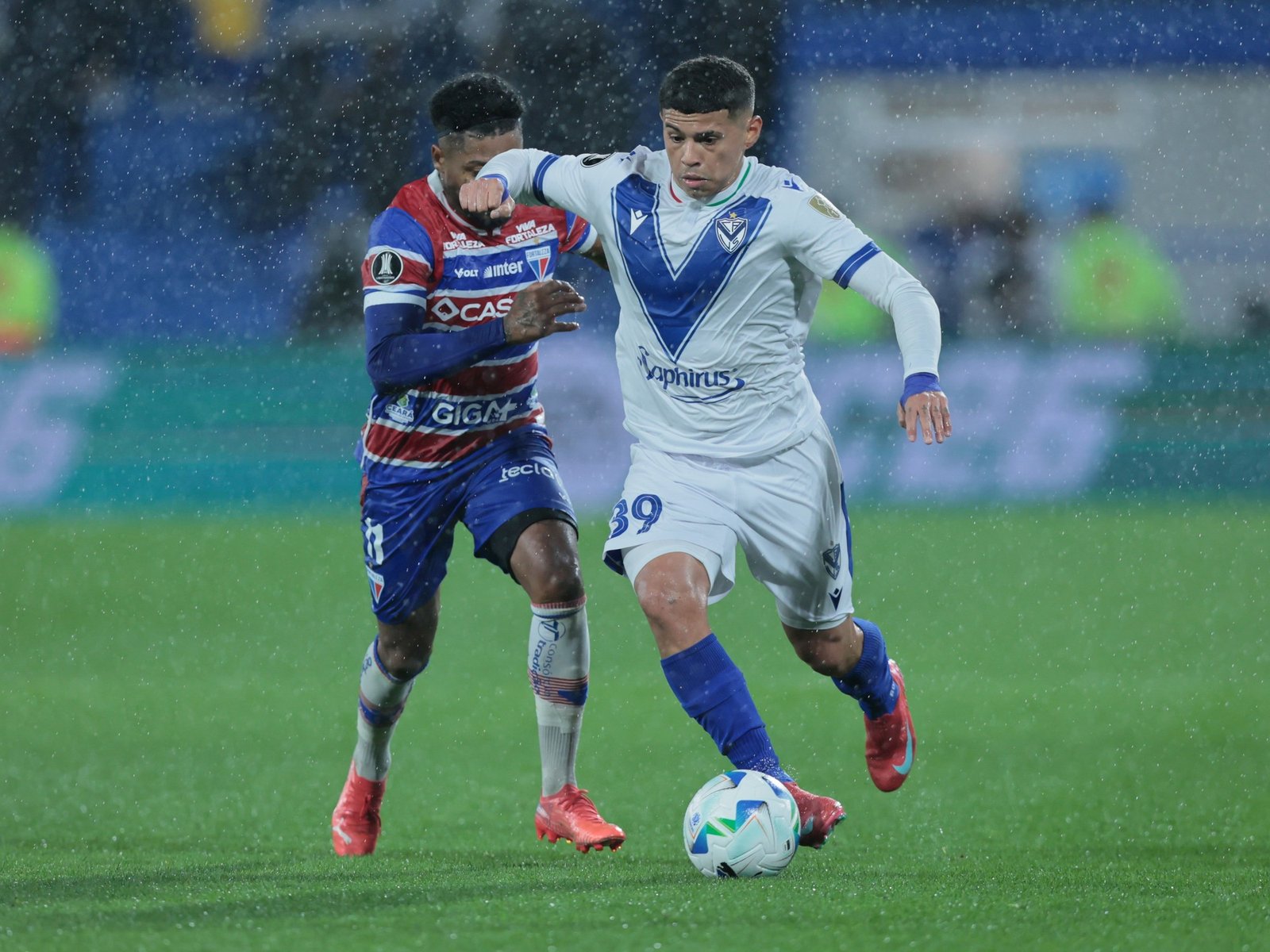 la FIFA suspendió por un año a Imanol Machuca y otros seis futbolistas nacionalizados para Malasia por falsificación de documentos