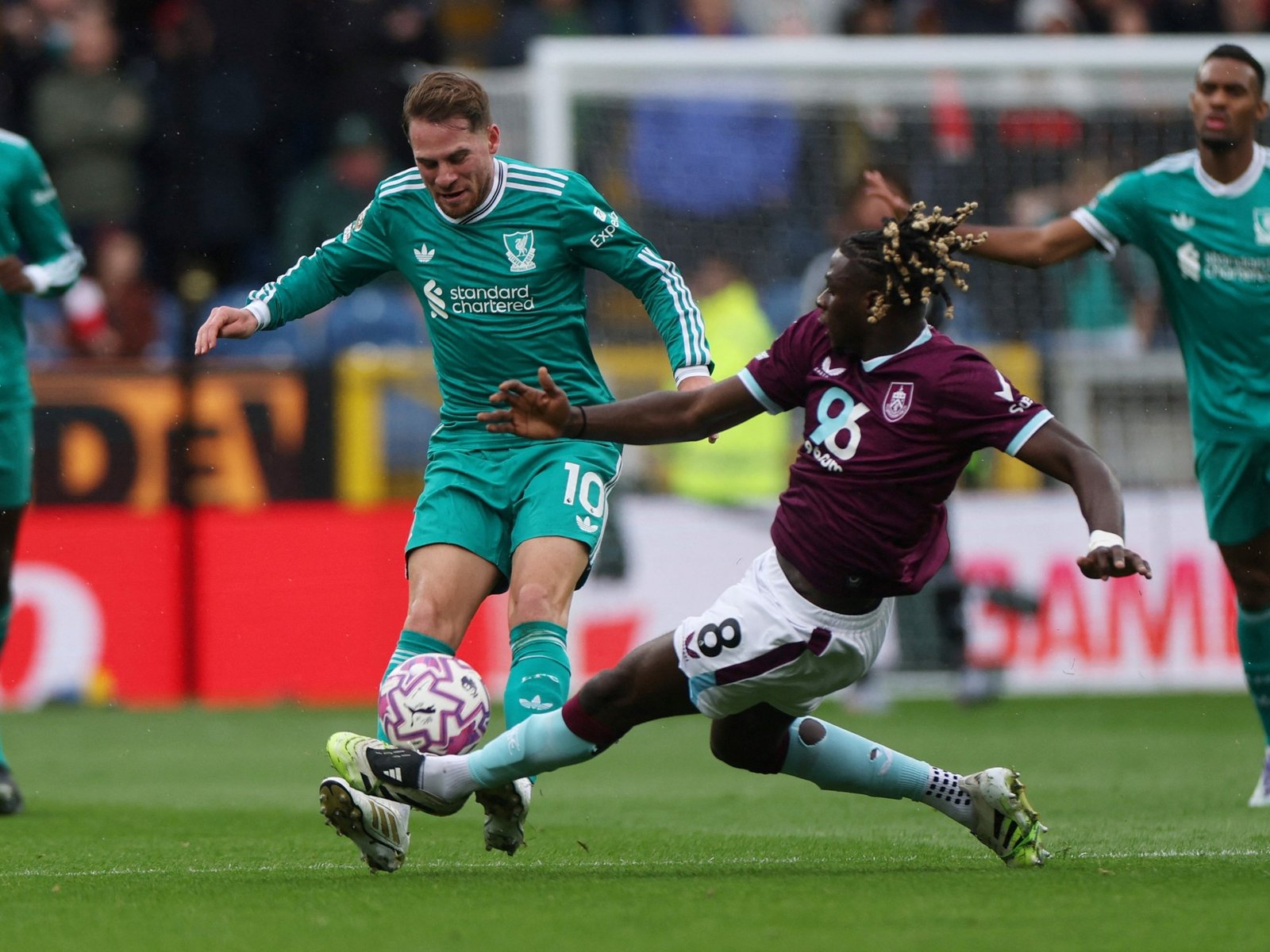 la estremecedora patada a Mac Allister en el Liverpool líder y un Haaland brillante en el clásico de Manchester City vs United