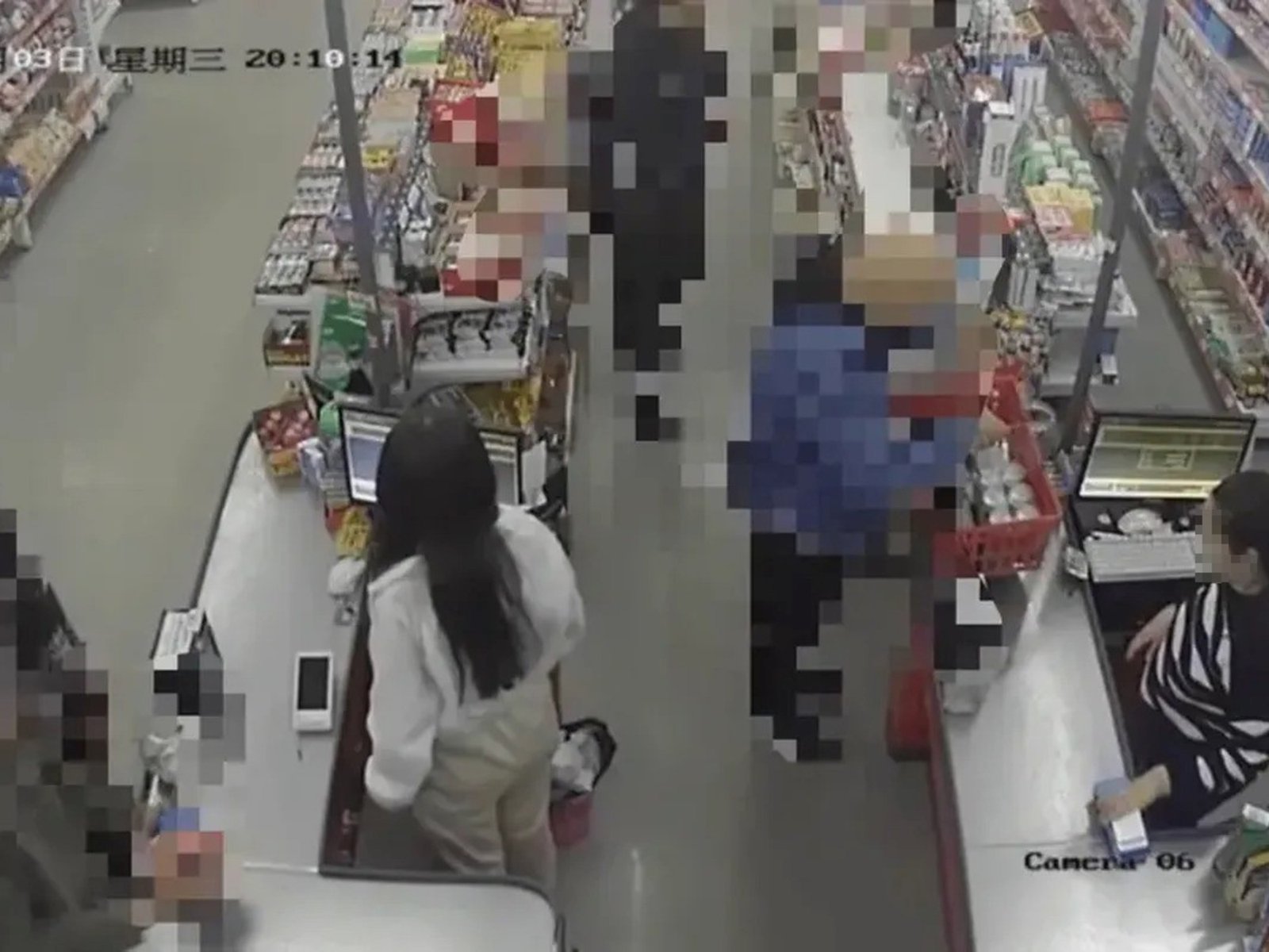 les daban su alias personal a los clientes para cobrar