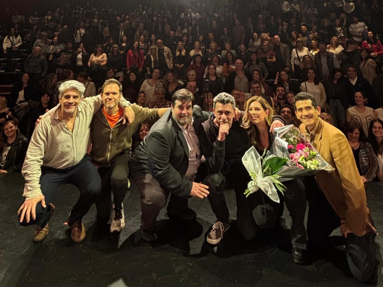 los docentes fueron al teatro y se convirtieron en alumnos por un día