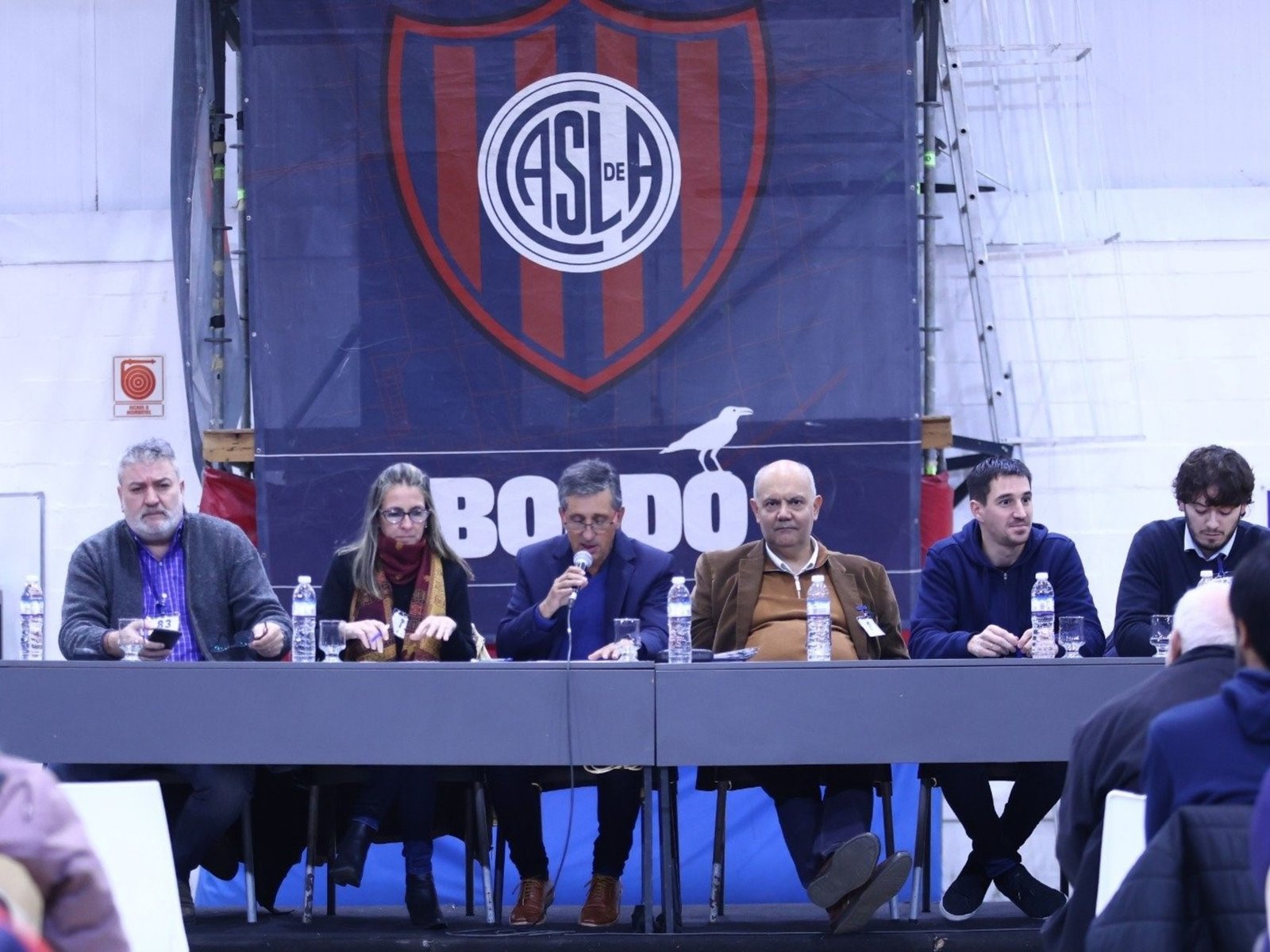 los pasos a seguir y la ‘rosca’ para adelantar las elecciones o completar el mandato vigente