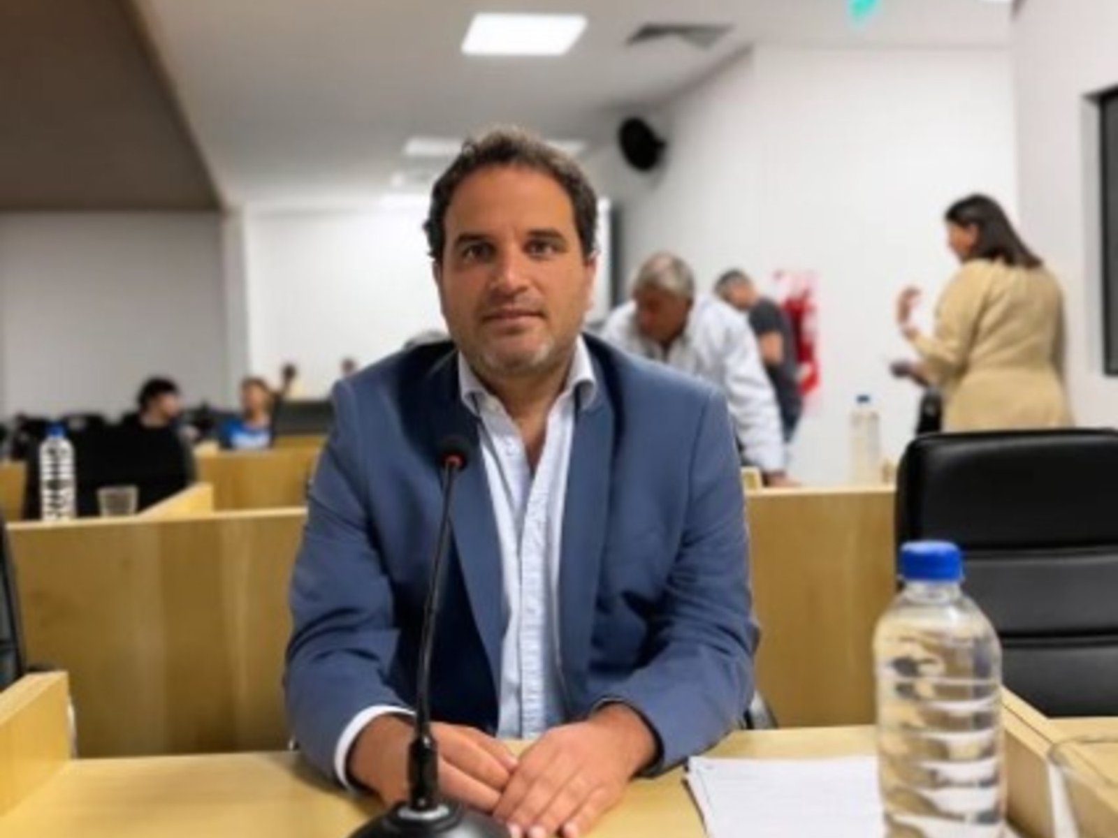 renunció el tesorero y la acefalía está a la vuelta de la esquina