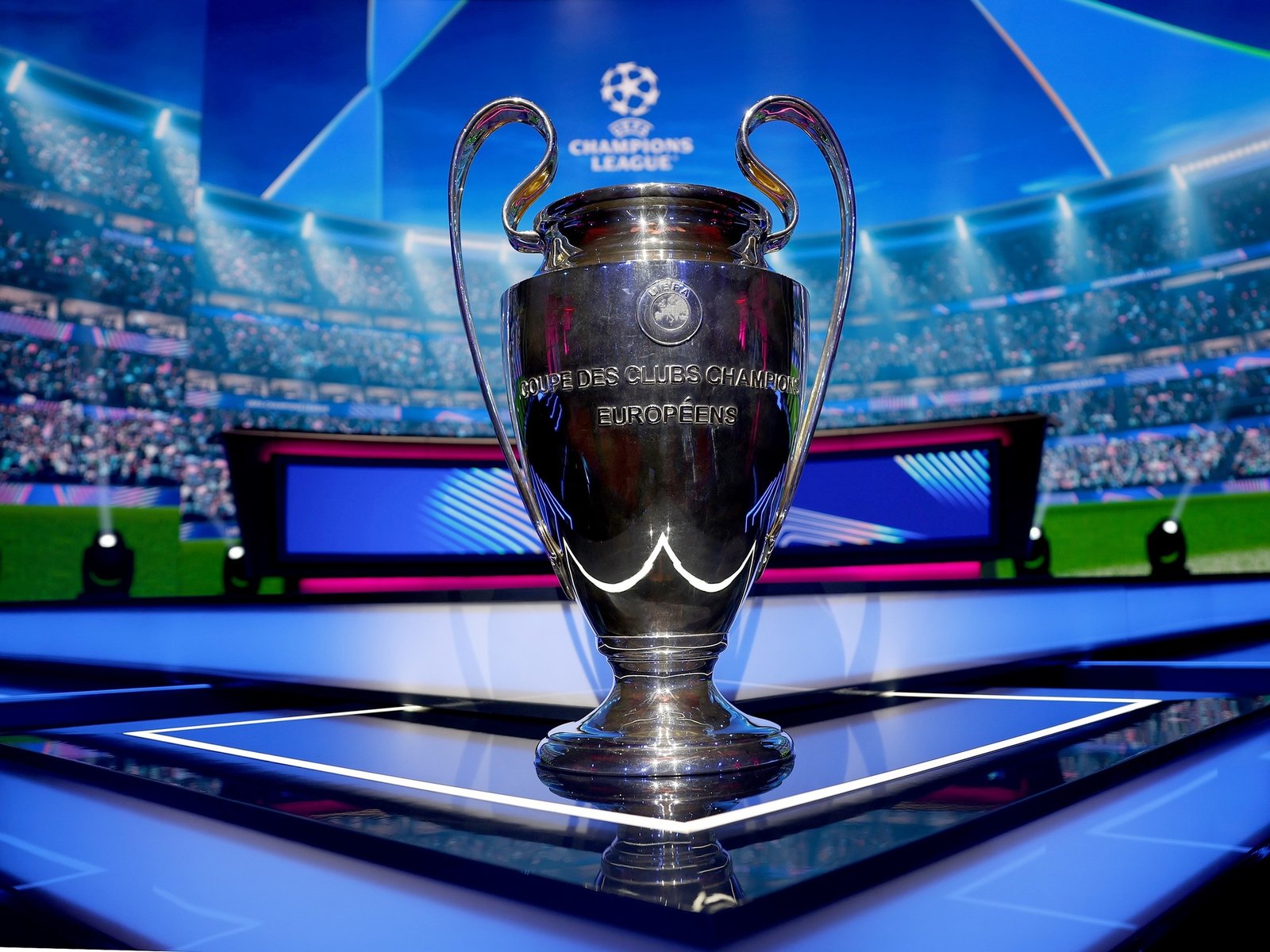 todos los partidos de la fecha 1 y la disparidad entre los 484 millones del Liverpool y los 900.000 euros del Qarabag