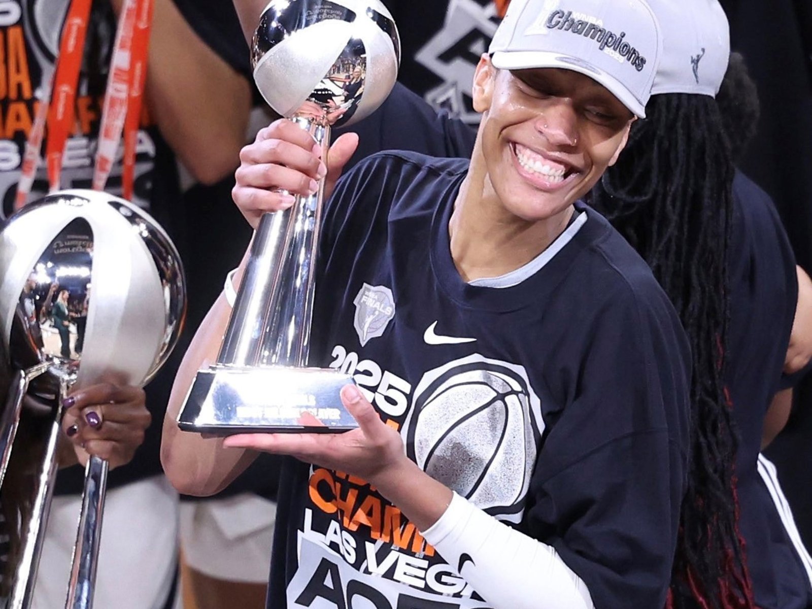 A’ja Wilson, la reina del básquetbol que es una máquina de ganar títulos y ejemplo de lucha al convivir con la dislexia