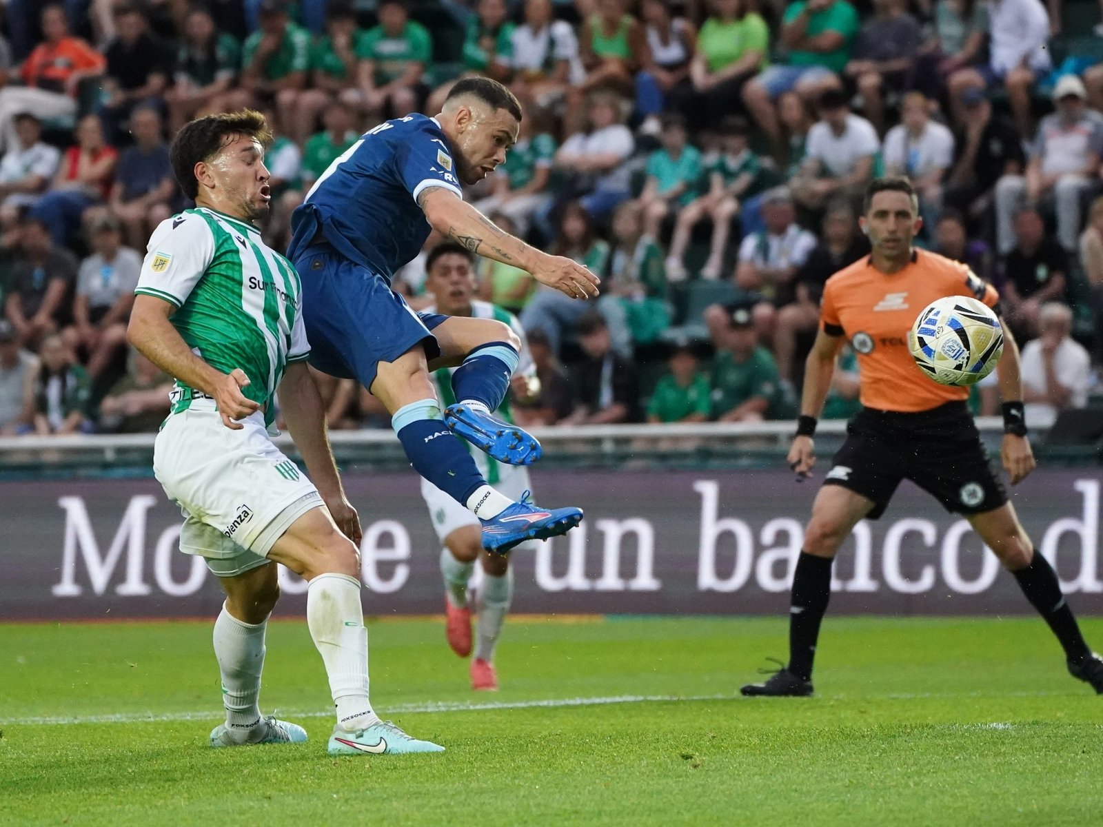 Banfield vs Racing, por el Torneo Clausura 2025: minuto a minuto, en directo