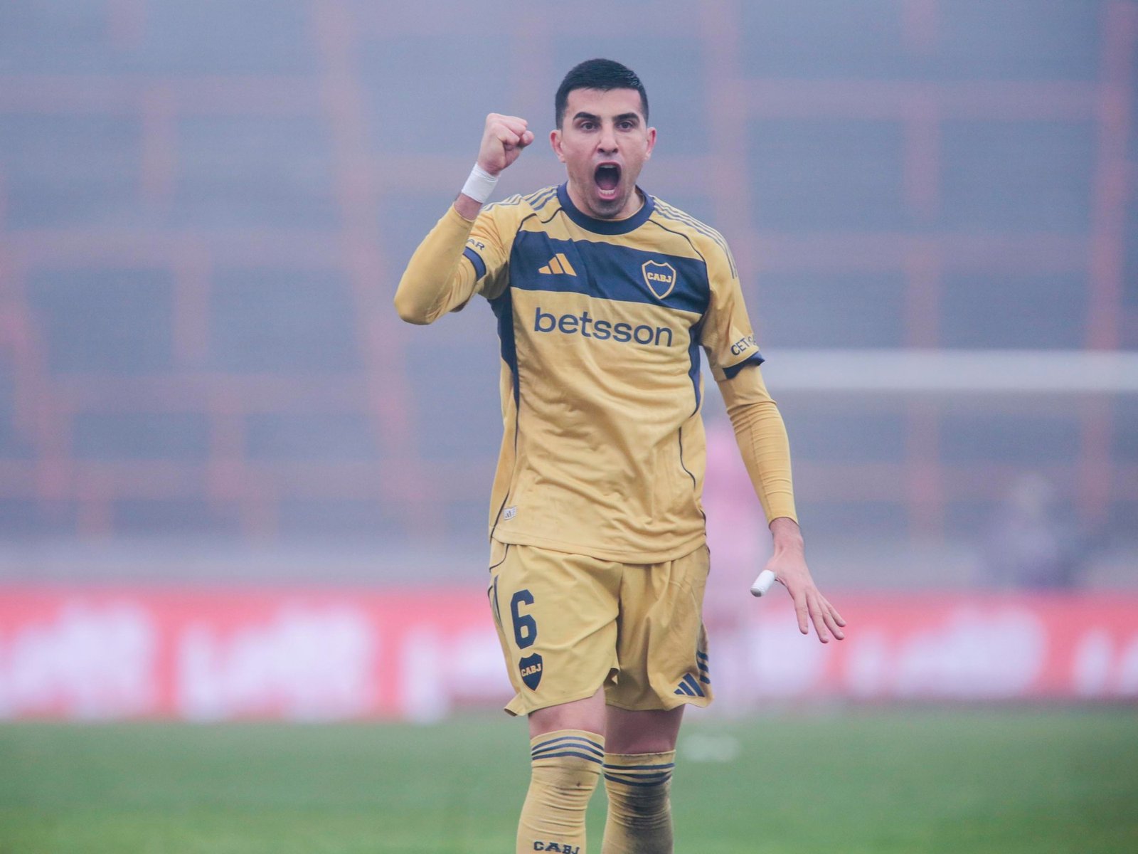 Battaglia, el ladero de Paredes, se desgarró y Boca cuenta los días para saber si llega al Superclásico contra River