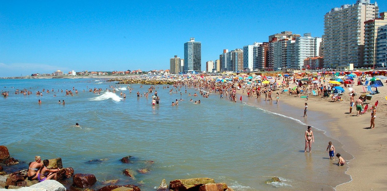El Servicio Meteorológico anticipó cómo estarán las lluvias y la temperatura en enero en la Costa Atlántica
