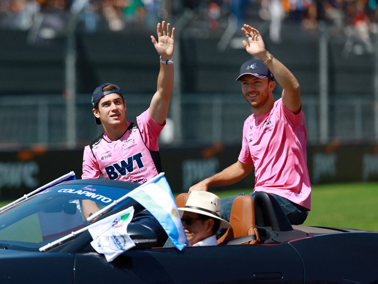 “El auto es difícil de pilotear”