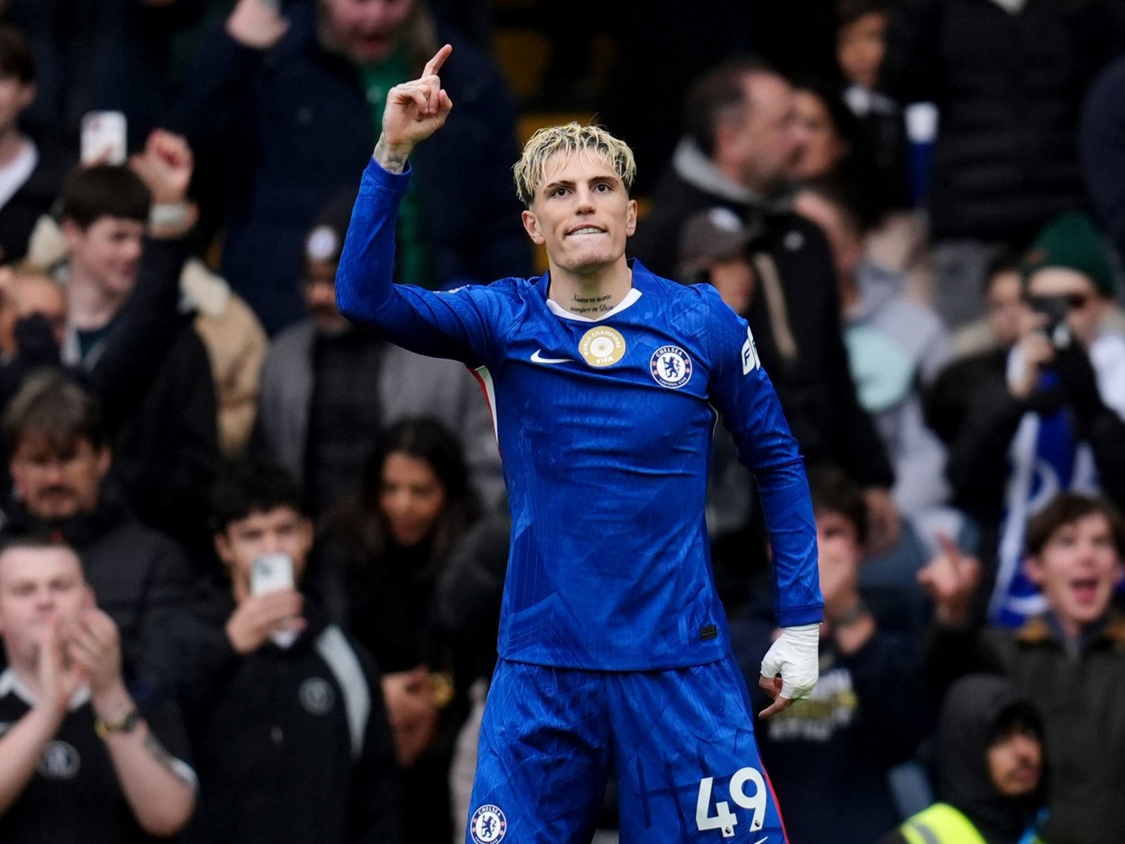 El primer gol de Alejandro Garnacho no le alcanzó a Chelsea, que perdió con Sunderland