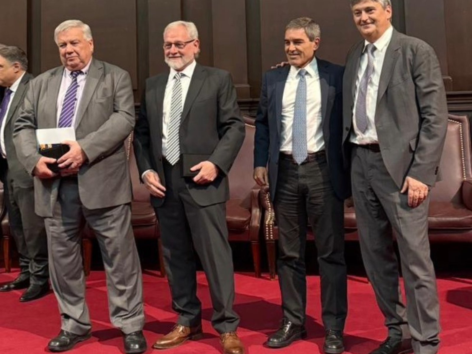 Entregan el tradicional Premio Maestro de la Medicina Argentina que otorga La Prensa Médica Argentina