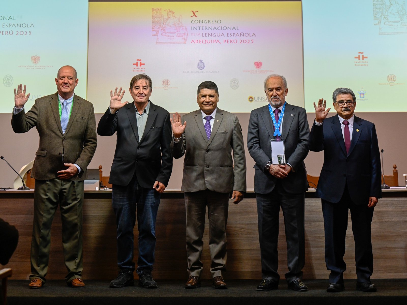 Siguen los choques entre los titulares de la RAE y el Instituto Cervantes en el X Congreso de la Lengua