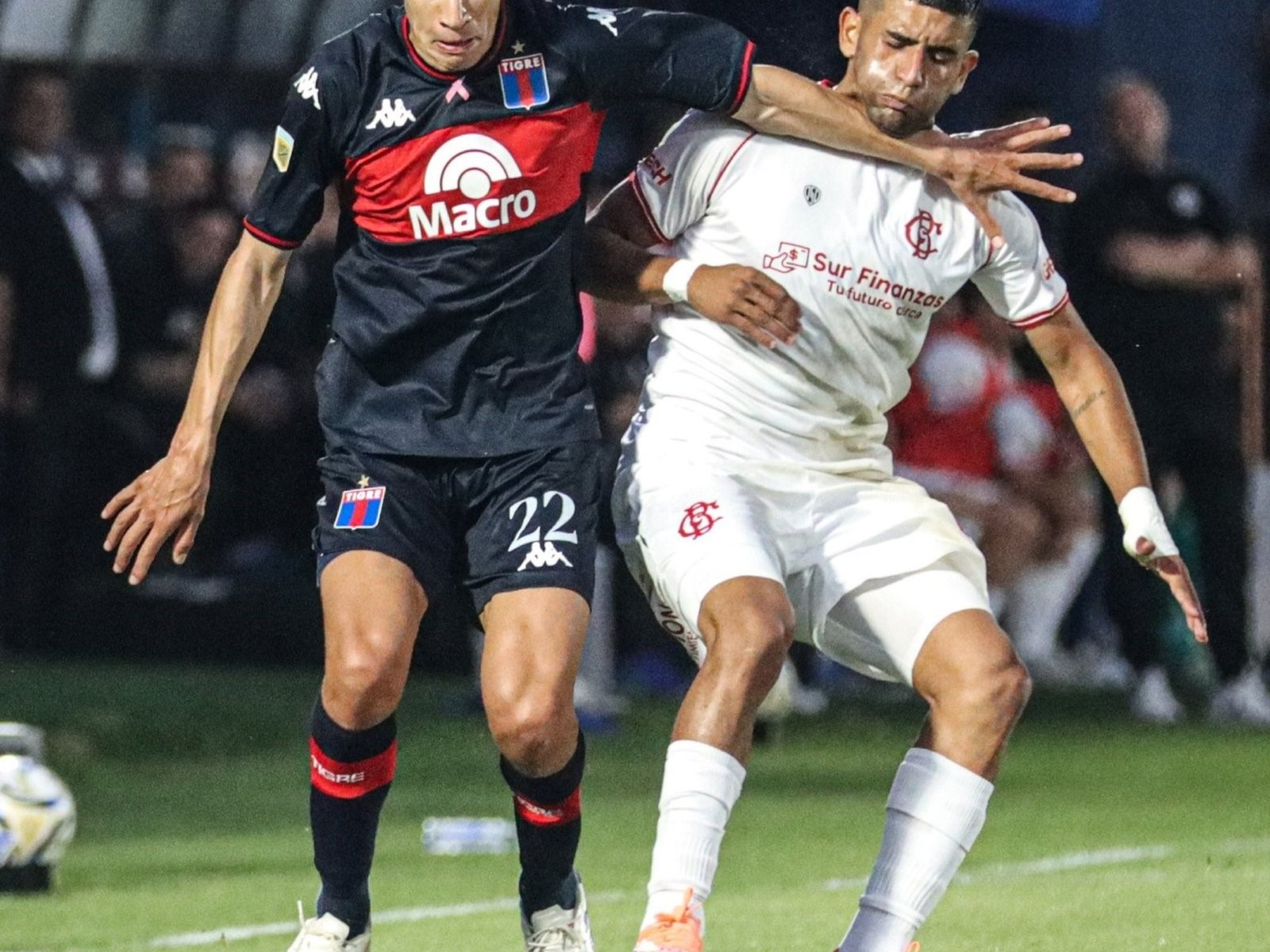Tigre amargó sobre la hora a Barracas Central y le sumó otro problema al Boca de Úbeda