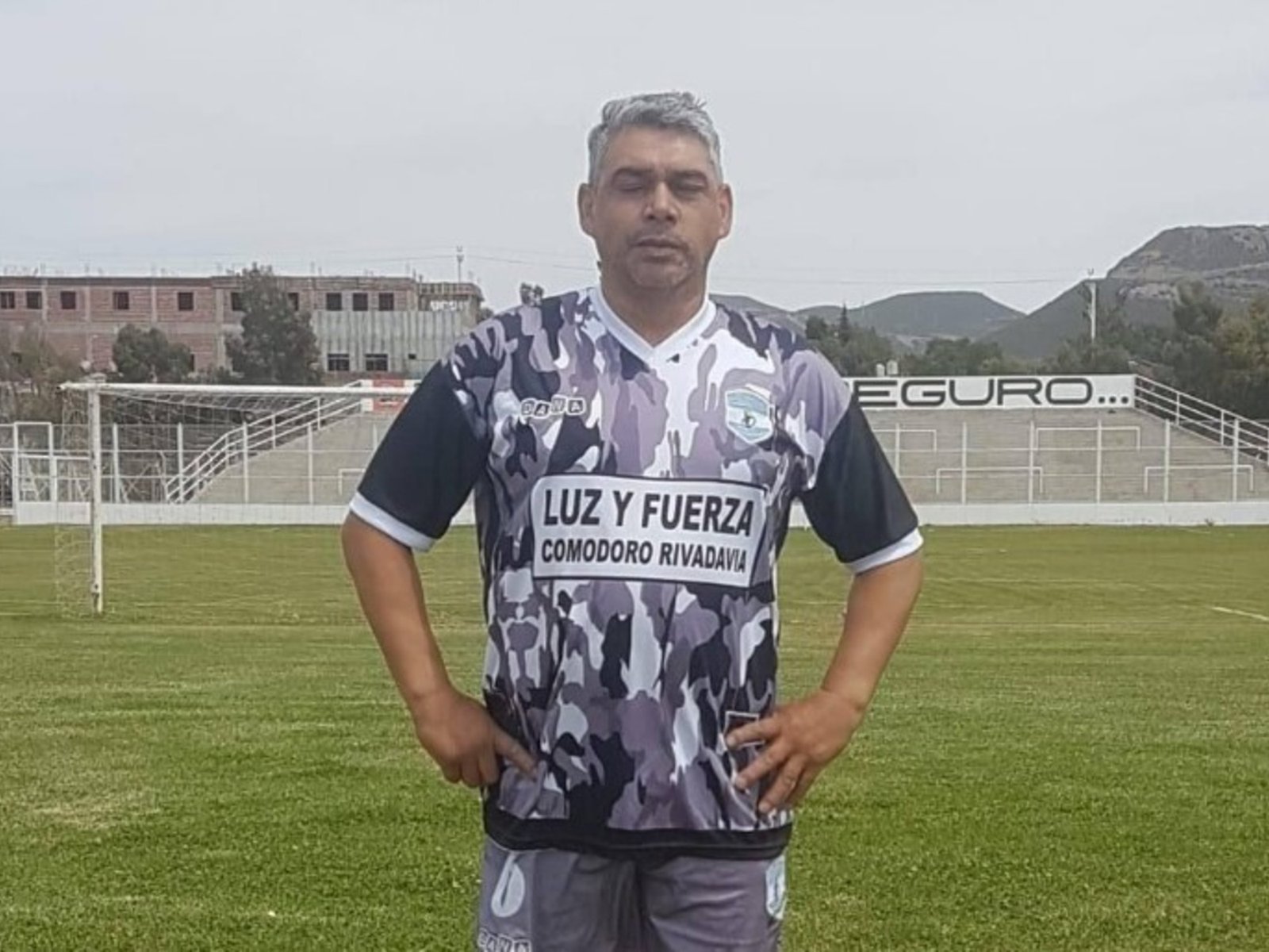 Un jugador se descompensó y murió durante un partido de fútbol de veteranos en Comodoro Rivadavia