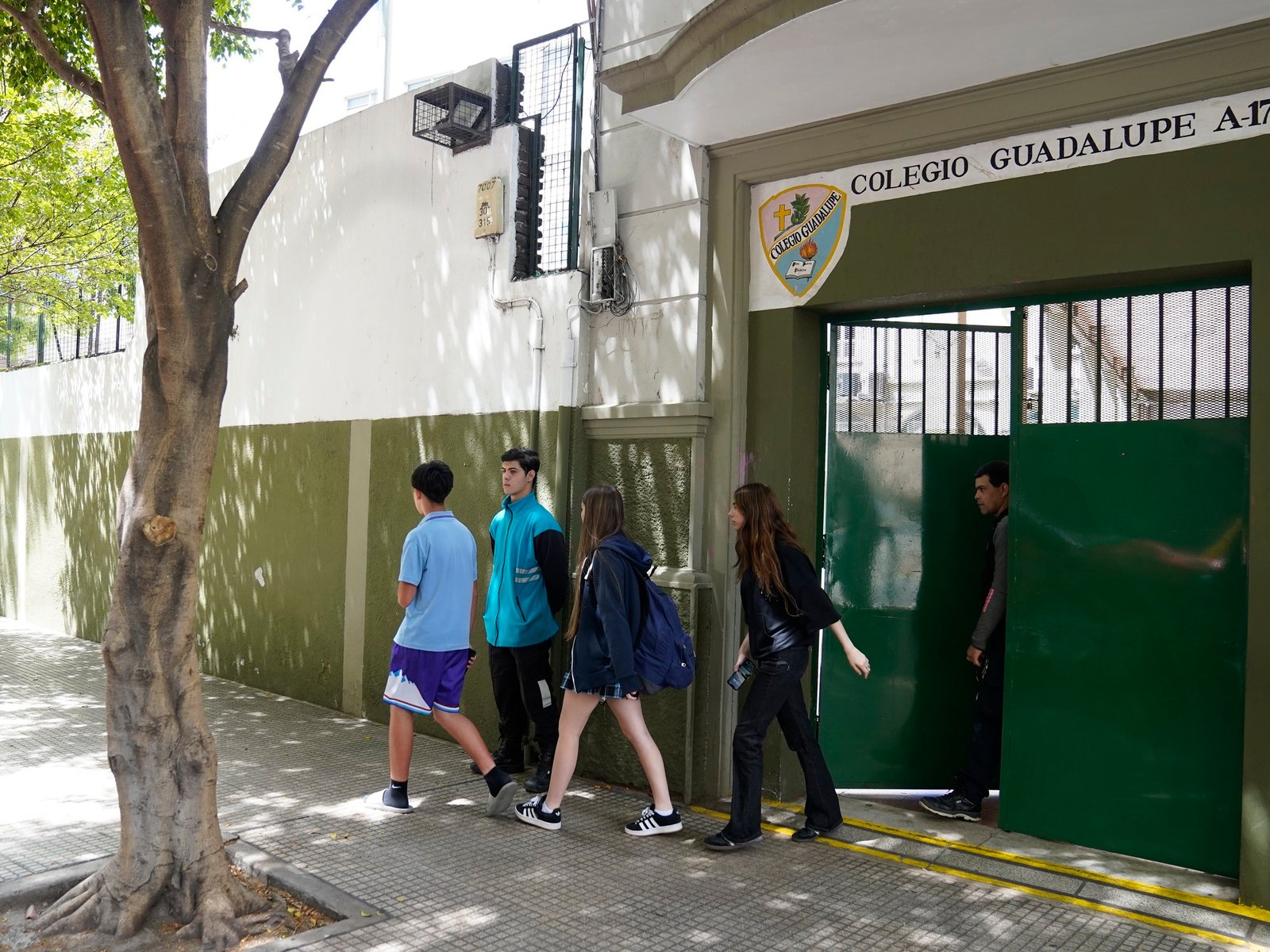 cómo son las medidas de seguridad en las escuelas