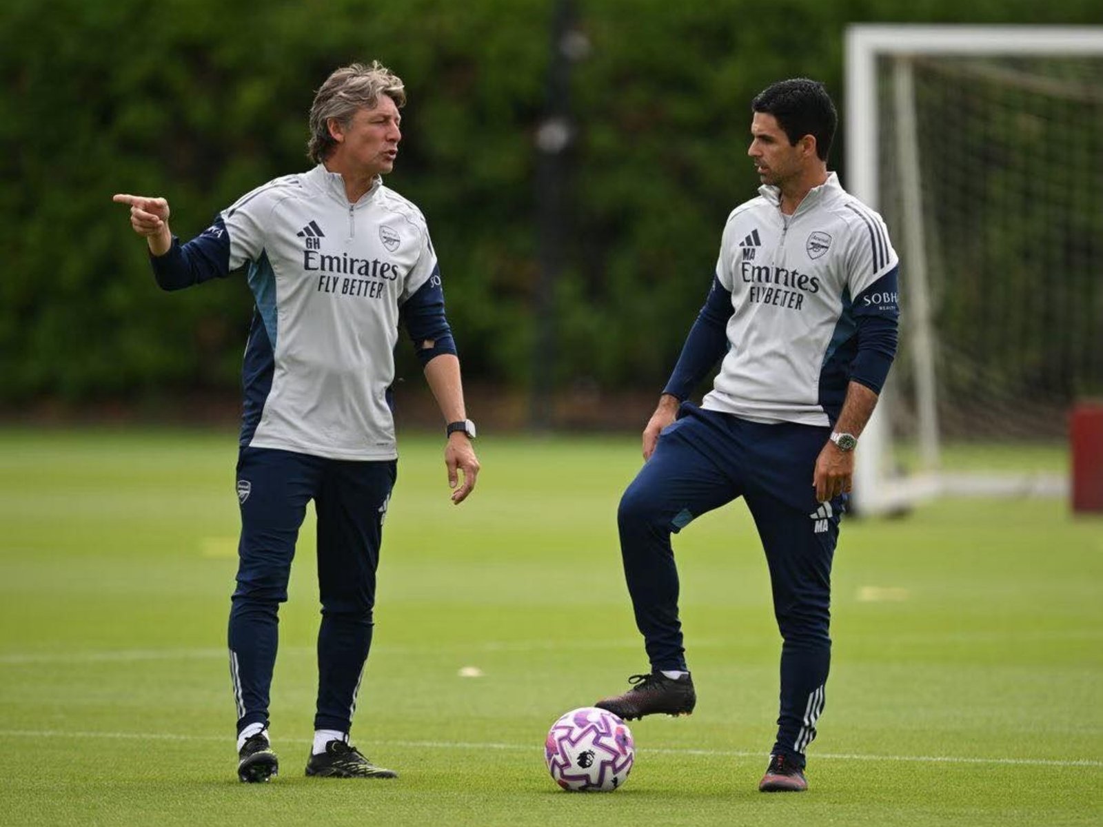 los elogios de los jugadores y el festejo con Arteta