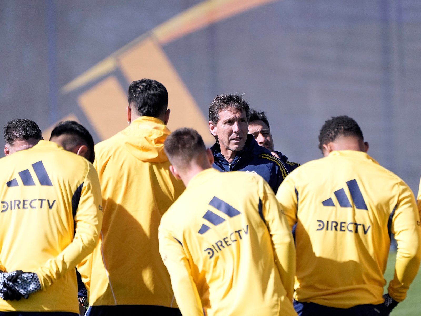 los nombres que maneja Riquelme para hacer la depuración del plantel