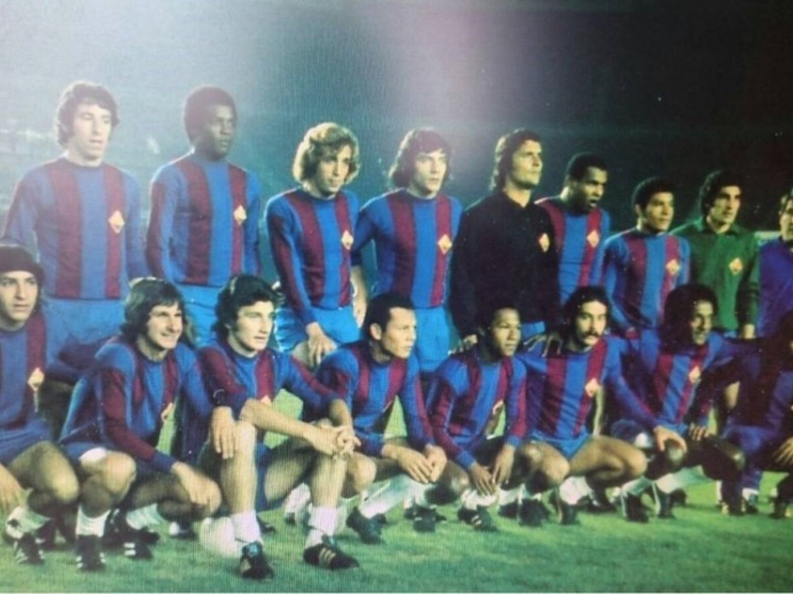 un América vs Europa en una cancha semivacía, el argentino que se convirtió en héroe y la estrella que perdió 4 mil dólares