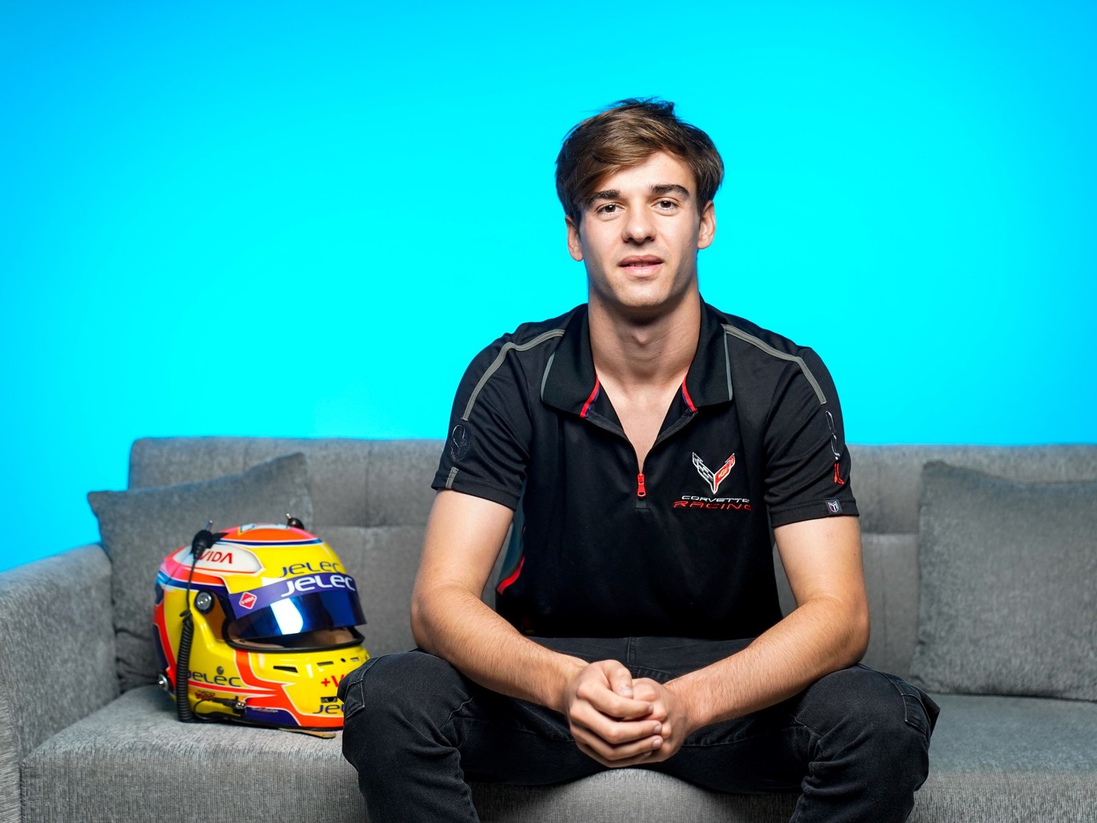 un posteo encendió los rumores de su desembarco en la Fórmula 2 para 2026