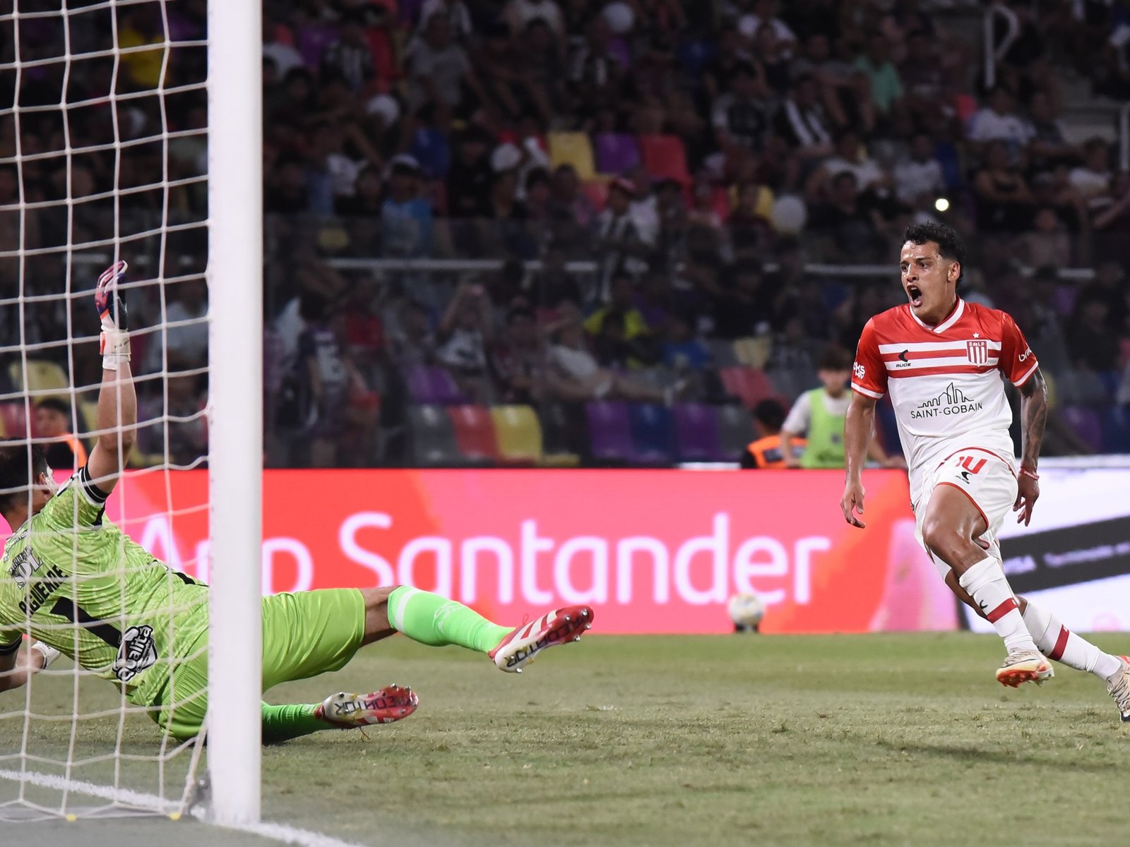 En una semana de alta tensión, Estudiantes mostró carácter, le ganó a Central Córdoba y se metió en las semifinales del Torneo Clausura