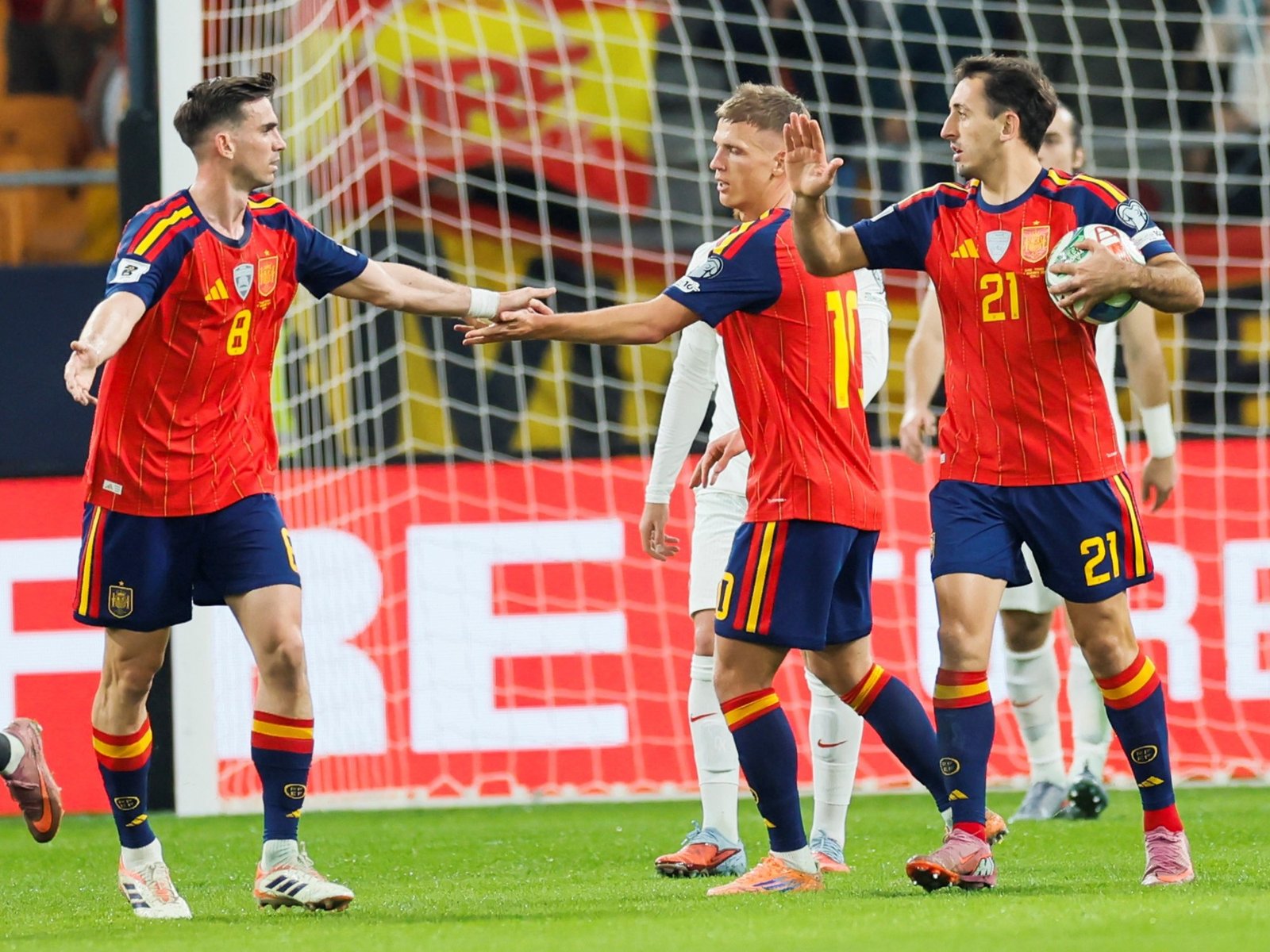 España, el ‘cuco’ de la Scaloneta para la Finalissima, se clasificó al Mundial 2026 pero no tiene mandíbula de acero: empató con Turquía