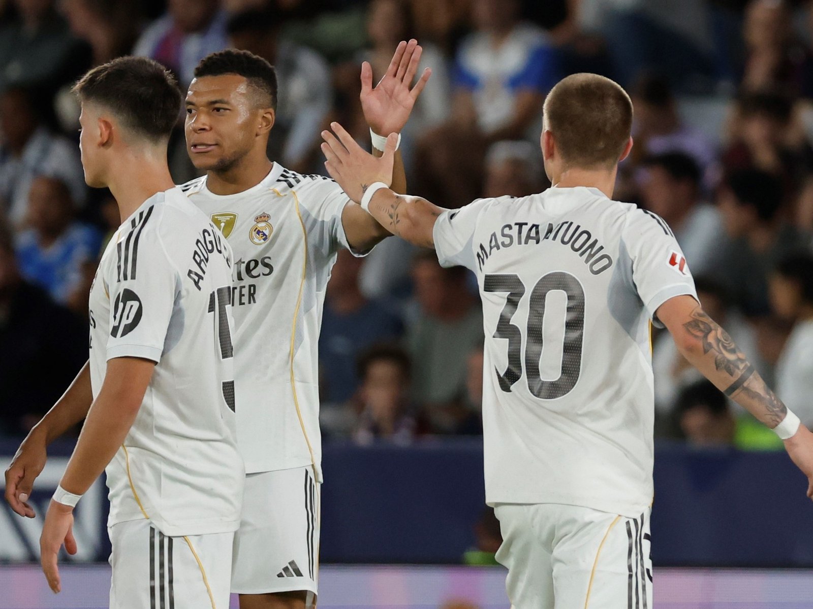 Franco Mastantuono jugó los 90 minutos pero volvió a brillar Mbappé