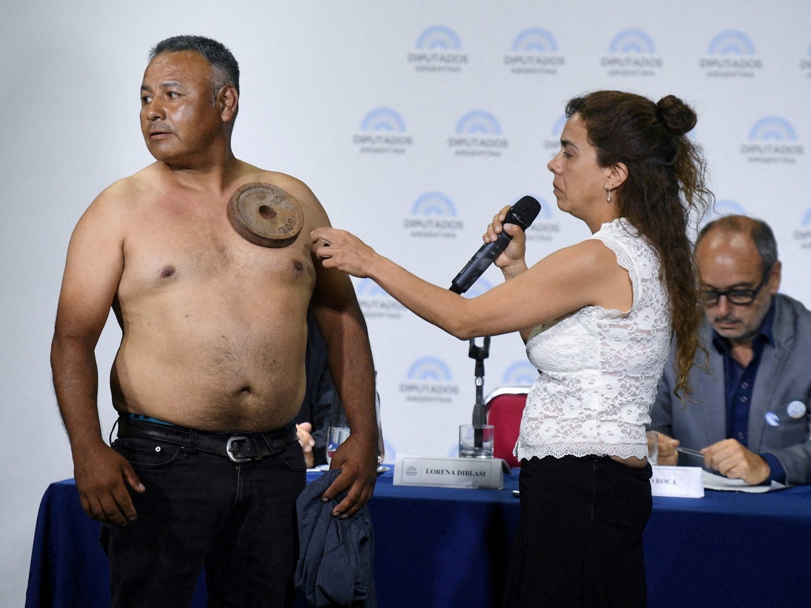 La “magnetización” postulada por una diputada del PRO y el riesgoso relato antivacunas en el Congreso