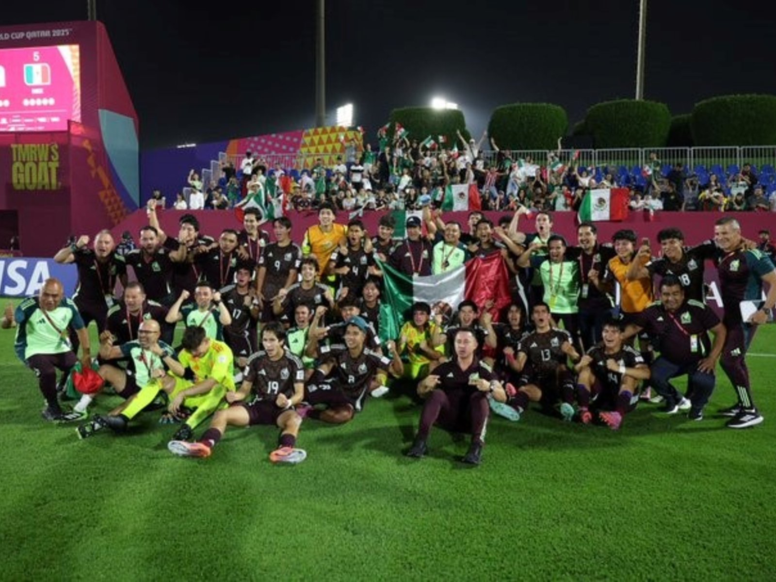 Los festejos de México al ritmo del Chavo del 8 luego de eliminar por penales a la Selección Argentina en el Mundial Sub 17 de Qatar