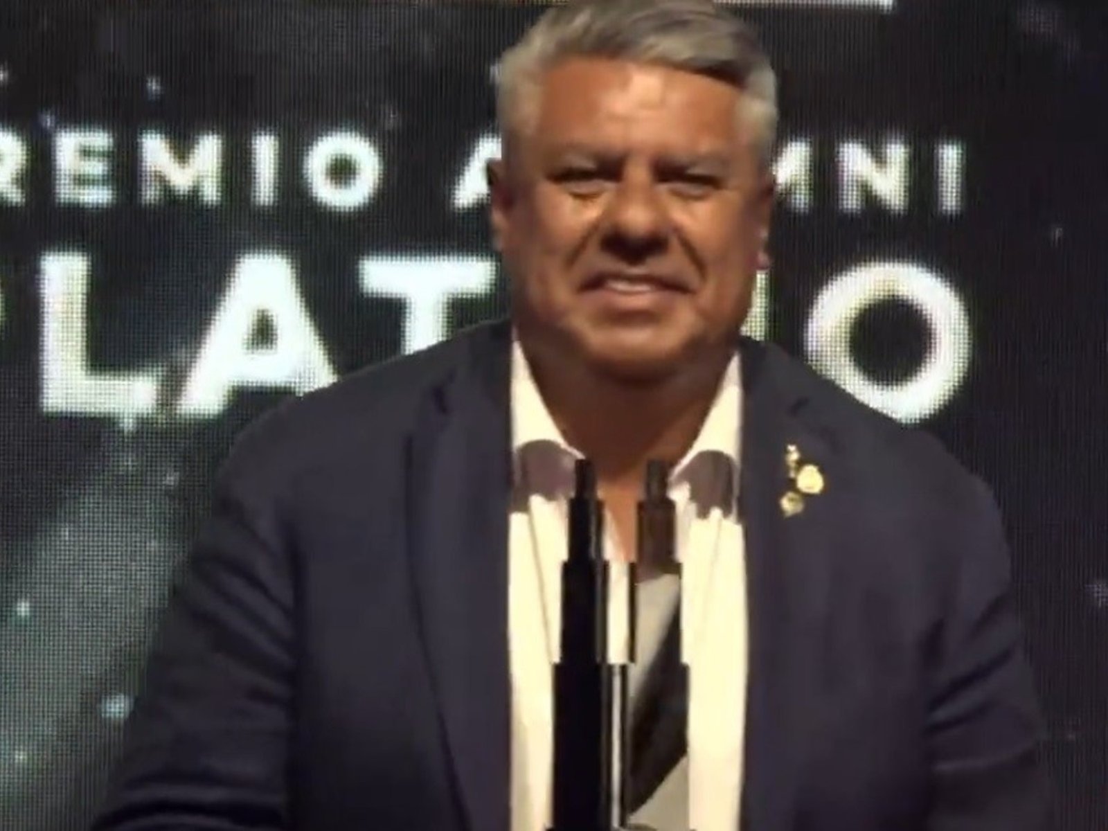 “Pasaron tres presidentes y me quedan muchos años más acá”