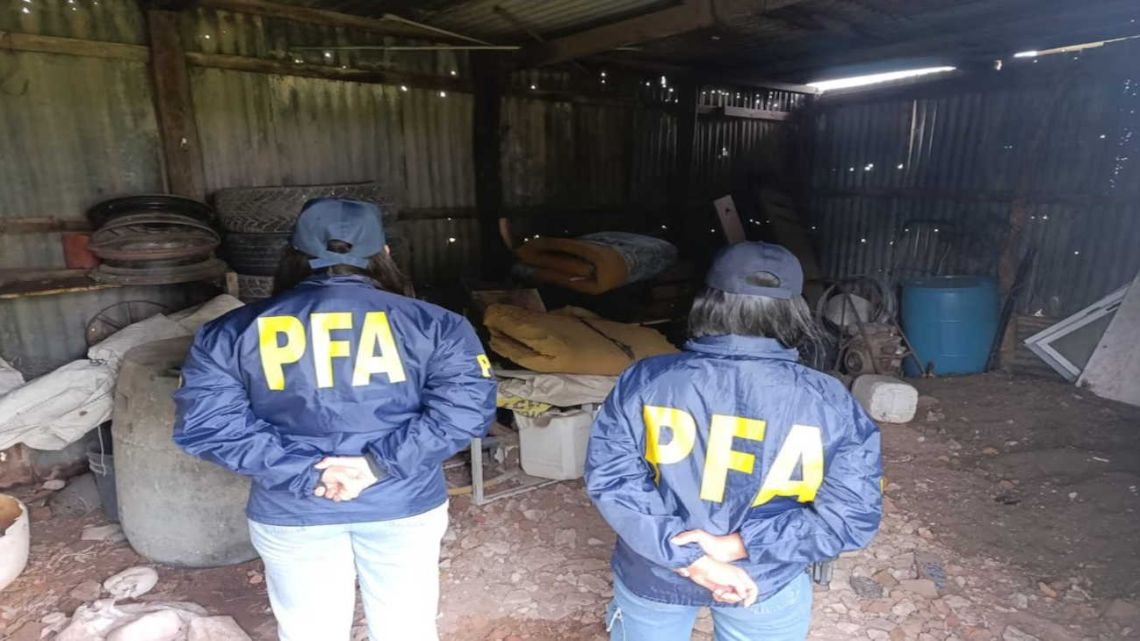 Rescataron a un hombre que estuvo una década esclavizado en Entre Ríos, matando animales para comer, sin luz ni agua