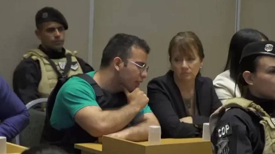 Un exnovio de Cecilia Strzyzowski contó que César Sena la atacó: “Me hizo guillotina, me lastimó”