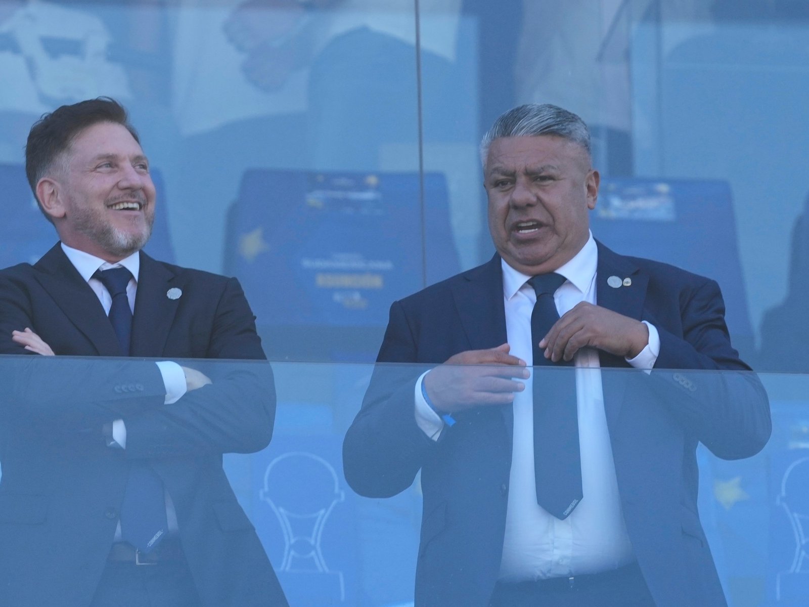 Video: el abrazo entre Tapia y Ruggeri cuando Lanús se consagró campeón :: Olé