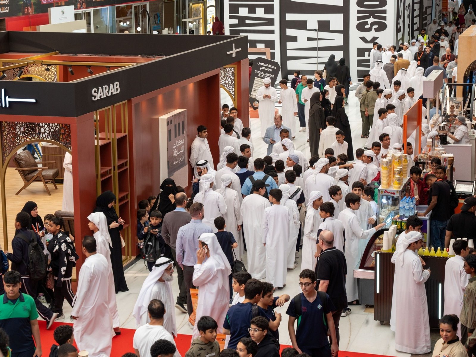 autores argentinos en el emirato que busca ser el faro cultural del país