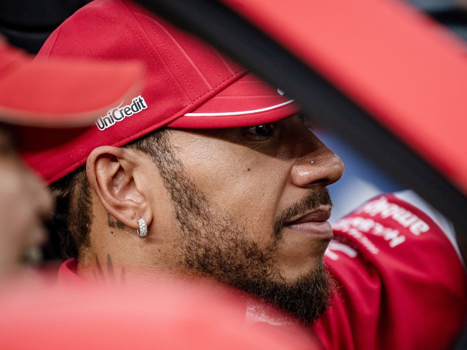 crece la tensión en Ferrari y el futuro de Hamilton (y Leclerc) está en duda