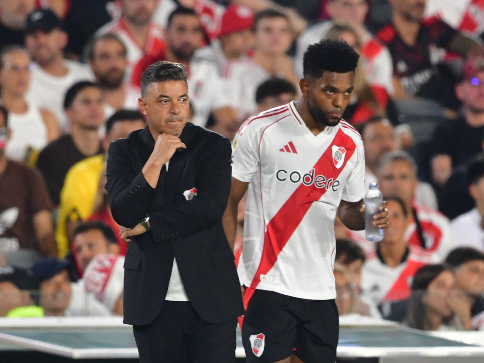 dos pesos pesados afuera y una convocatoria cargada de juveniles en River para visitar a Vélez