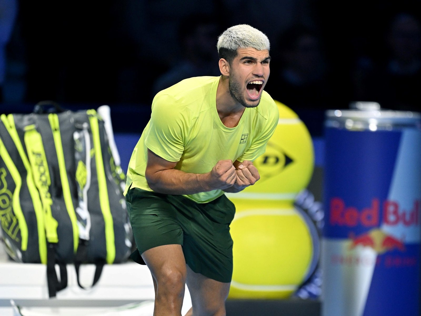 le ganó a Musetti, avanzó a semis de ATP Finals y cierra el año arriba de Sinner