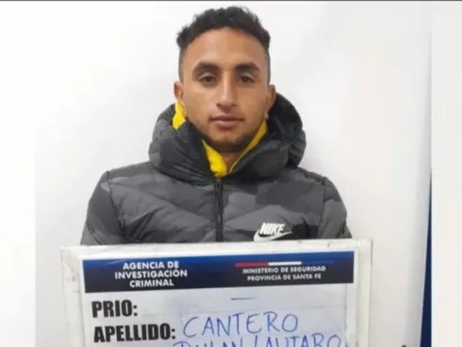 permanece internado en grave estado