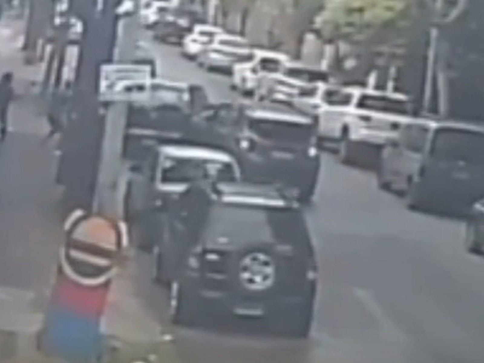 se escapó de la policía, robó un auto, chocó a una pareja y fue nuevamente detenido