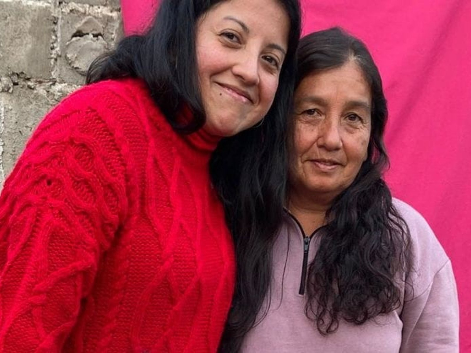 Abusaron de ella, tuvo una hija a los 12 y 38 años después comparten la primera Navidad juntas: “¿Fuiste una niña feliz?”