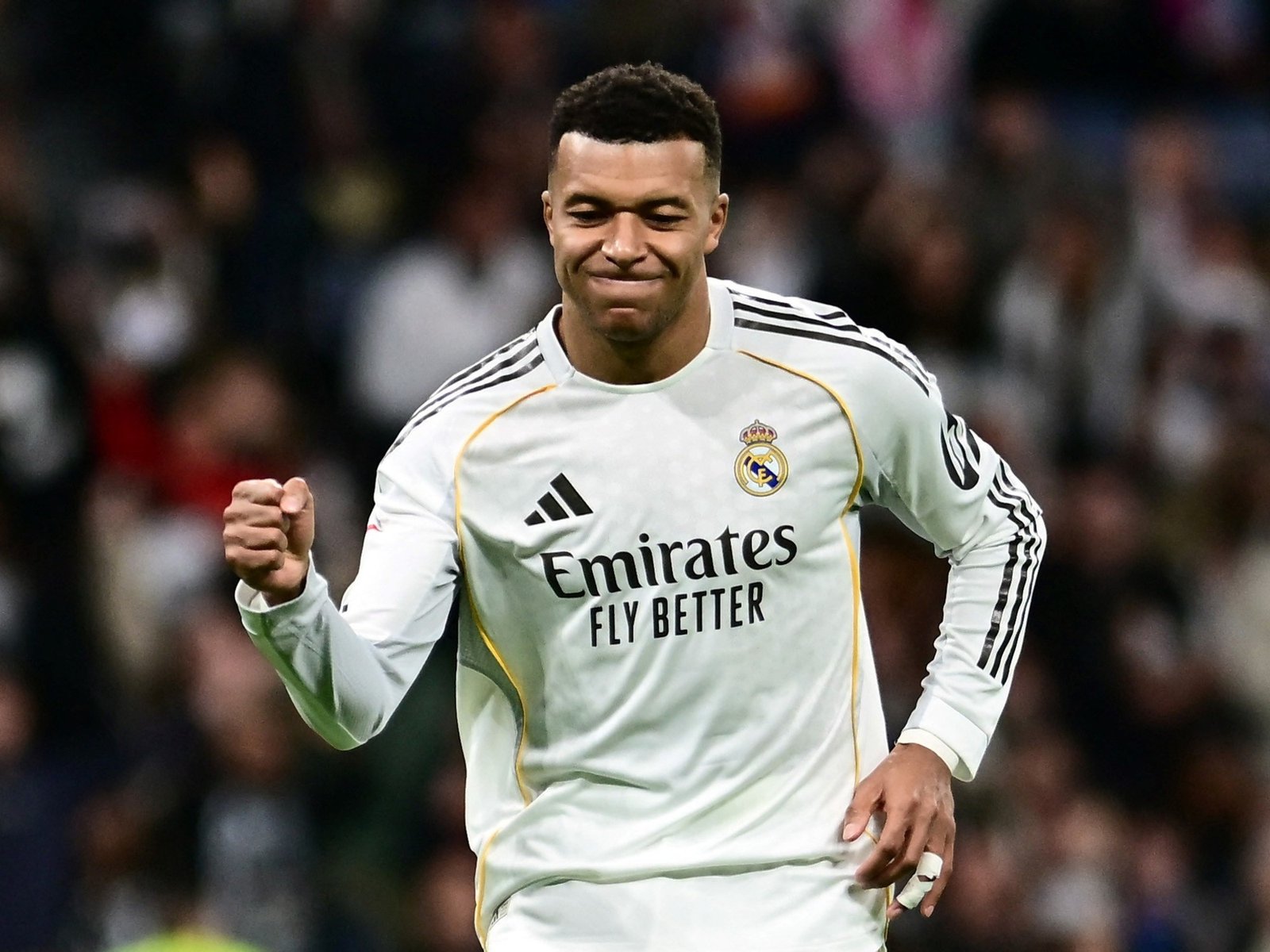 Alarma en el Real Madrid: se lesionó Kylian Mbappé y estará afuera hasta fines de enero :: Olé