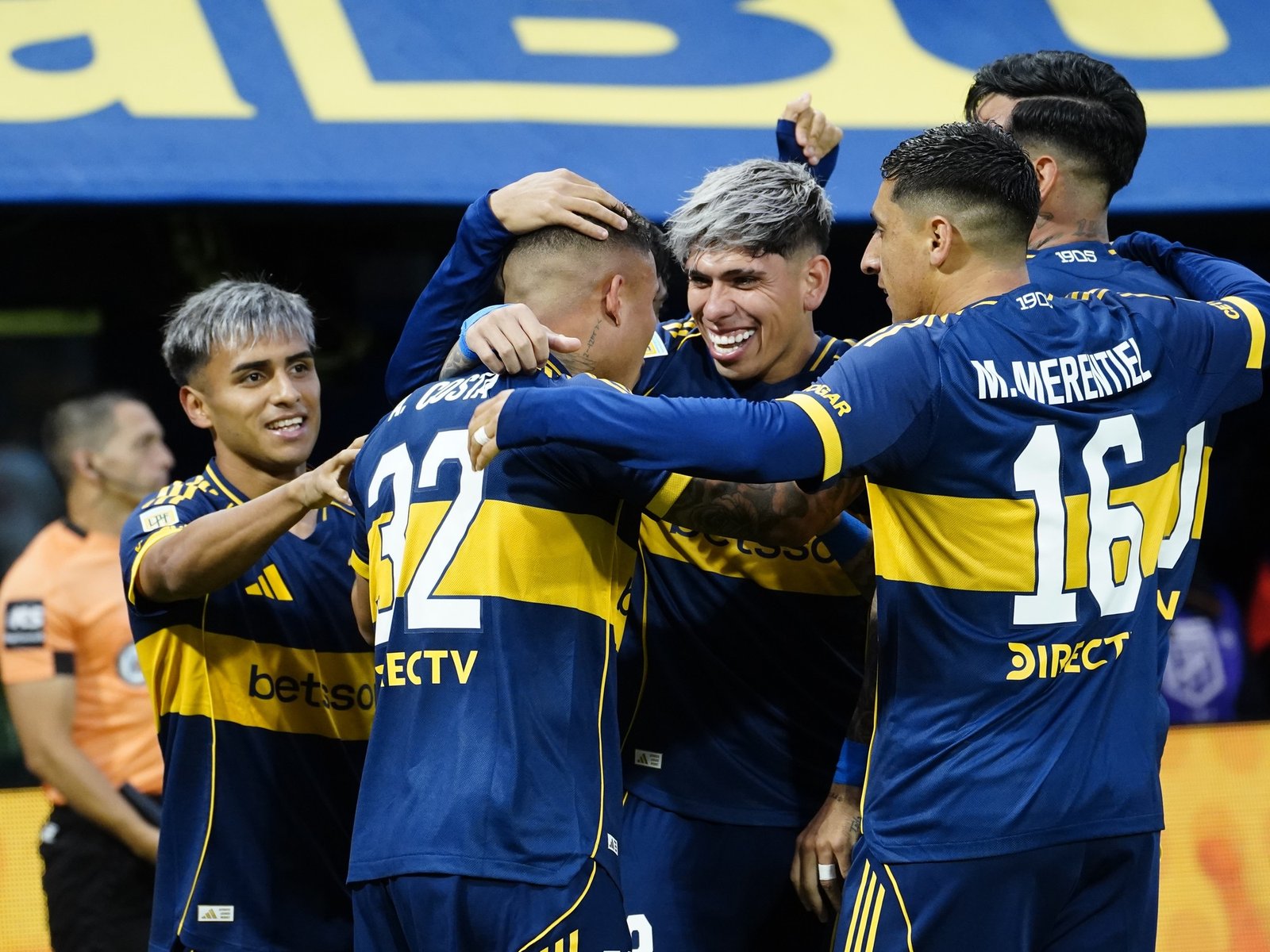 Boca despachó a Argentinos en la Bombonera y se sumó a Estudiantes en semifinales