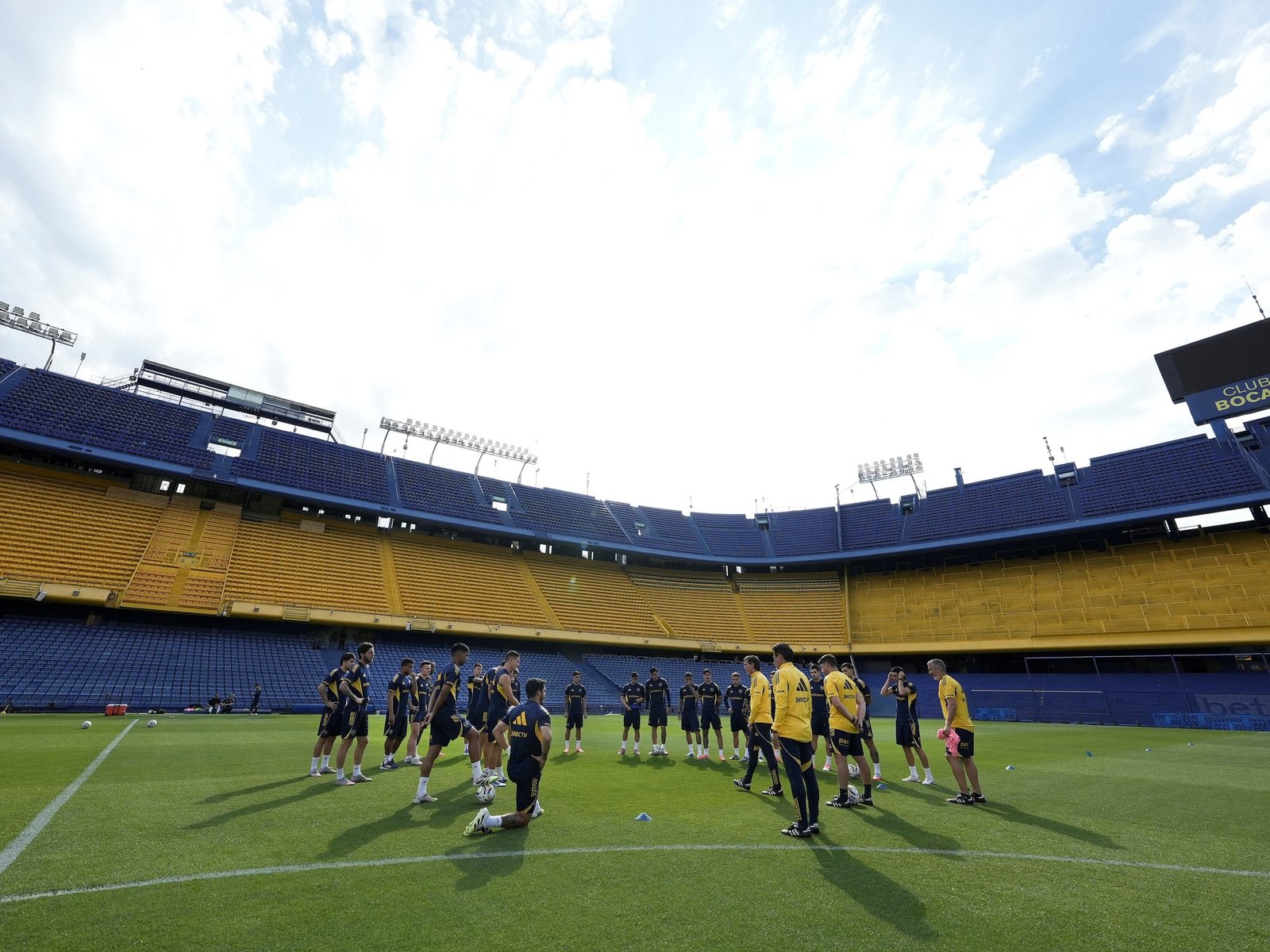 Boca, en VIVO: ensayo de fútbol en la Bombonera, la situación de Ander Herrera y más noticias de este jueves 4 de diciembre de 2025… :: Olé