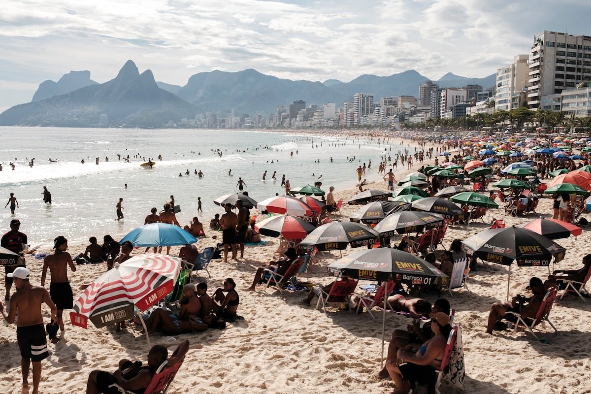 Brazil seduces tourists once more: Over nine million visitors and a new record | Economy and Business