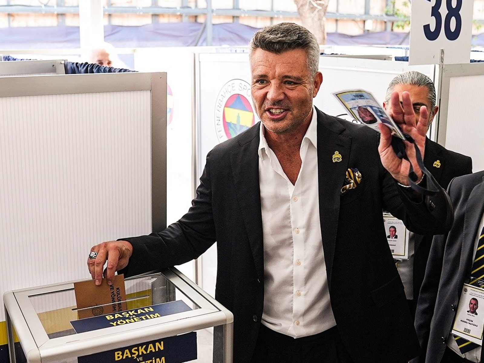 El presidente de un gigante turco, en libertad con cargos por supuesto consumo de drogas :: Olé