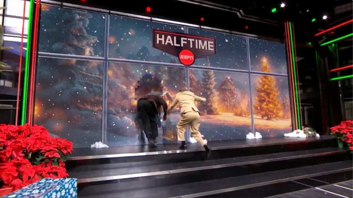 El viral momento de Shaq O’Neal en su programa de la NBA