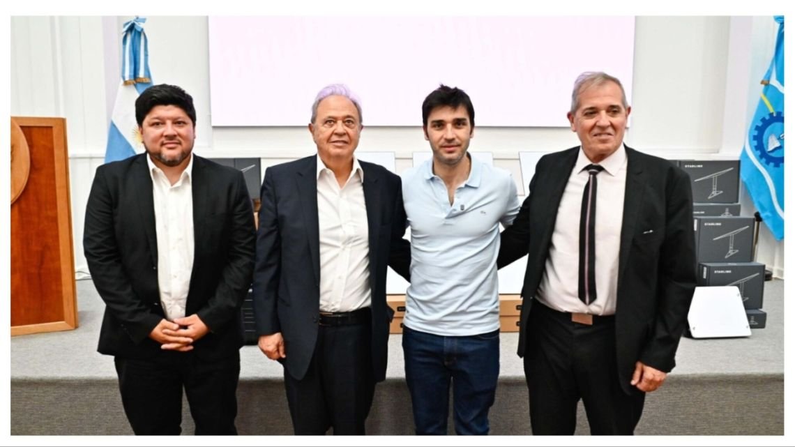 En acuerdo con Telecentro, Chubut suma 120 antenas de internet para escuelas rurales