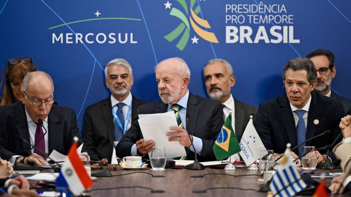 En la cumbre de Foz do Iguazú, Lula reivindicó al Mercosur frente a un mundo que construye muros