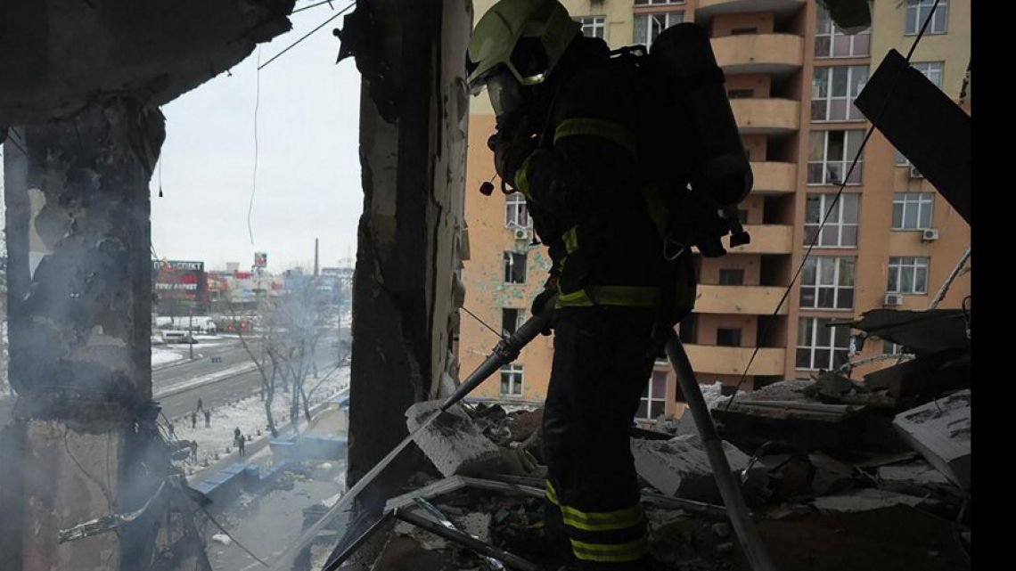 En la previa del encuentro Trump- Zelensi, cayeron más bombas rusas sobre Ucrania