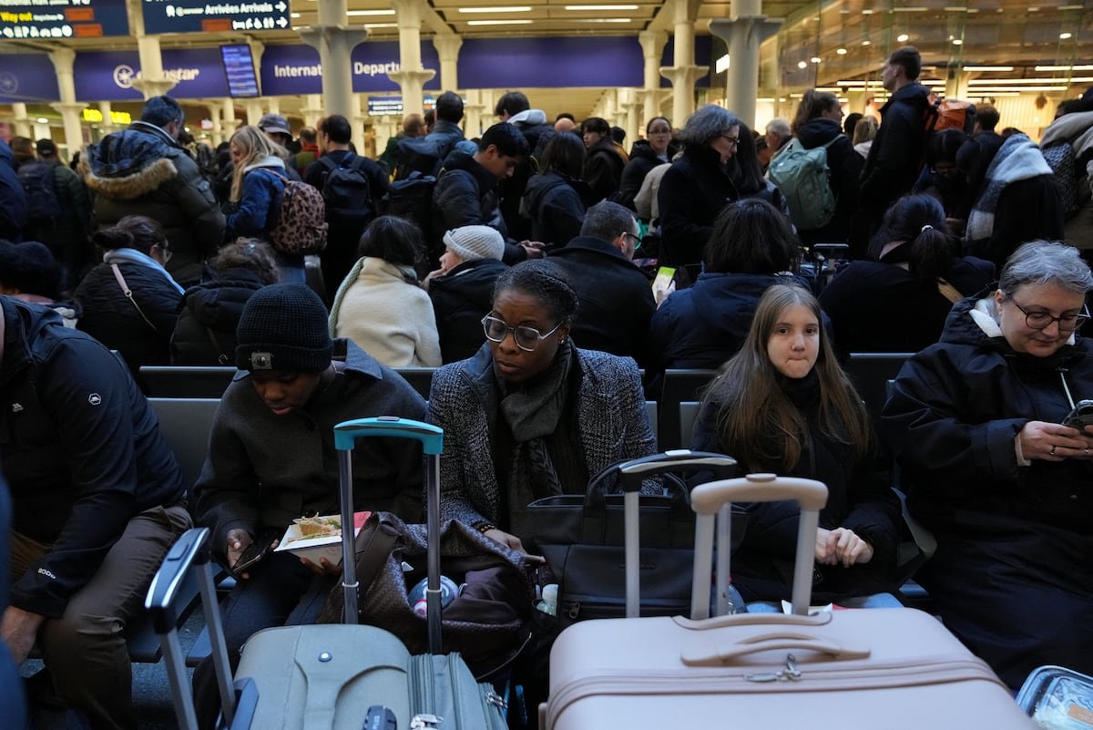 Eurostar suspende sus servicios en el túnel del canal de la Mancha por un problema eléctrico | Internacional