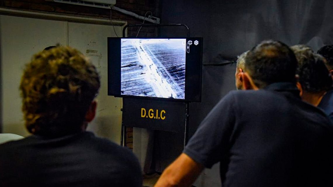 Golpe a una banda que usaba drones para ingresar drogas y celulares al penal de Bouwer